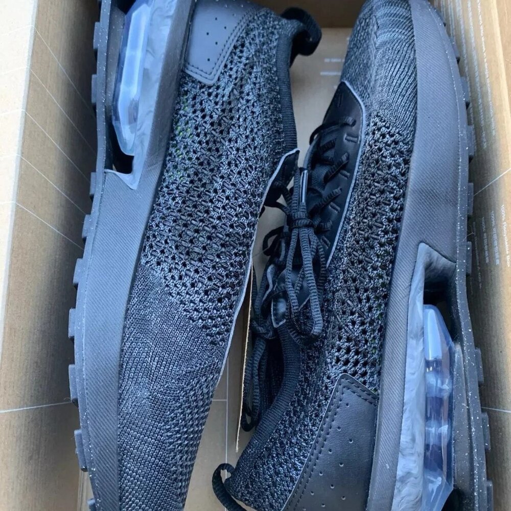 Nike Air Max Flyknit Racer Triple Black Unisex - Picture 6 of 7